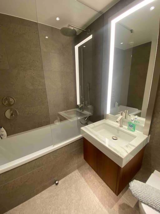 Landmark Entire 2bd Flat Prime Zone1 River * Londres